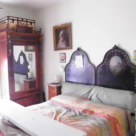 Casa Monaco Bed & Breakfast *